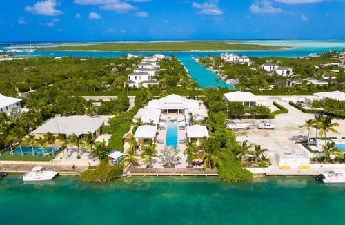 Leeward Settlement Villa | Leeward Jewel Villa - Luxurious 7 bedroom Canal Front Villa