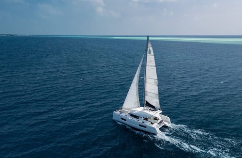 Male Boat Rental | Malé Marvel: Sun-Kissed Sailing Experience in the Maldivian Atoll