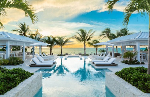Leeward Settlement Villa | Milestone 8BR