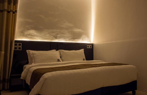 Maalhos House | Moonshell Residence