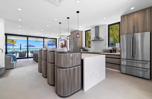 Blue Hills Villa | New - Aqua Blu BEACHFRONT Villa- "The Jasmine" Oceanfront - 4 King Bedrooms