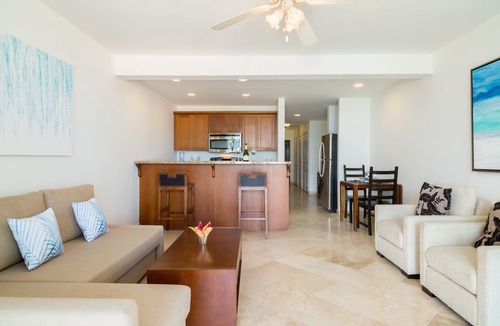 The Bight Condo | New Listing La Vista Azul Spacious 1 Bedroom Condo