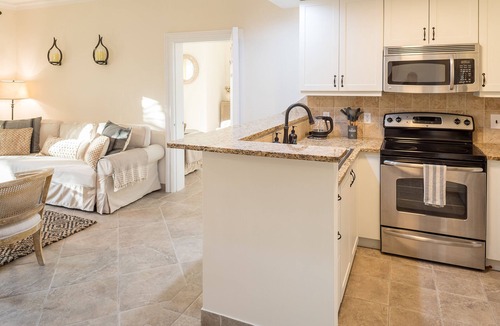 Leeward Settlement Condo | NEW! Luxury 1-Bed Condo in Upscale Gated Community !
