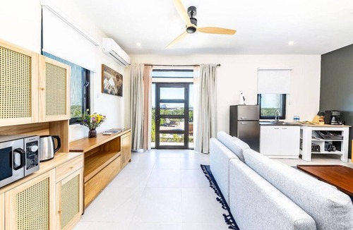Long Bay Apartment | Onyx@Long Bay Retreat-Luxury Stay near Grace Bay