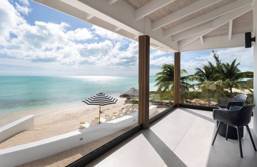 Venetian Road Settlement Villa | Opaline Villa 2Br 1Bath Ocean Front Luxury