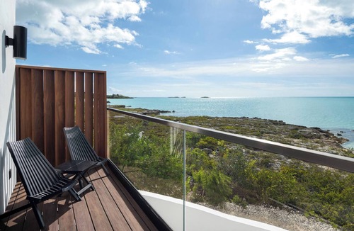 Venetian Road Settlement Villa | Opaline Villa 2Br 1Bath Ocean Front Luxury