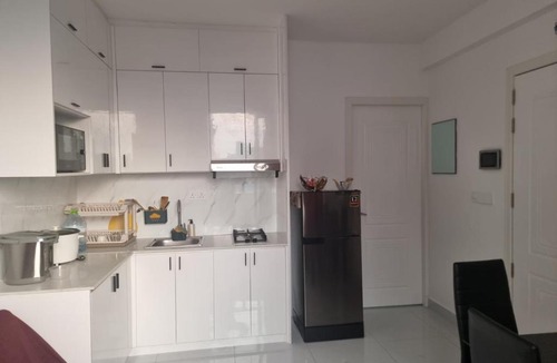 Male House | Resting View Maroon - One Bedroom Apartment