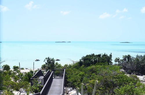 Juba Sound Villa | SUMMER RATE Modern Beachfront 5bed - 5bath with incredible view