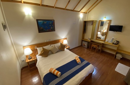 Hangnaameedhoo Hotel | Sunset View Inn