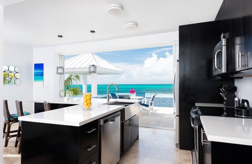 Providenciales House | TC Villas -Plum Wild -Grace Bay Luxury with Pool & Beach Views
