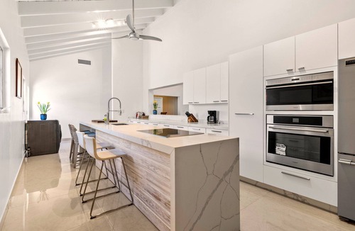 Long Bay Villa | Turkcation Spacious 4 bedroom villa minutes from Long Bay Beach Providenciales