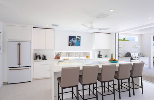 Leeward Settlement Villa | Unparalleled 21: Luxury Villa w/Pool & Golf Cart