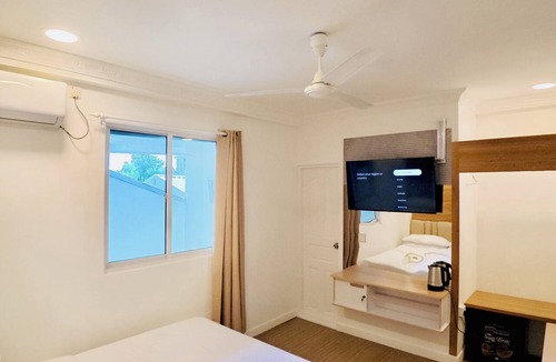 Thulusdhoo Island Hotel | VelaaOlhu - Turtle Hive Thulusdhoo
