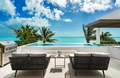 Long Bay Villa | Villa 1 Blue Lagoon 4 Br
