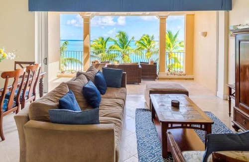 Grace Bay Condo | Villa 307 2 BR luxury Ocean front