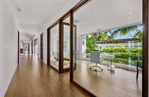 Blue Mountain Villa | Villa Cosmo · Award-Winning · Luxury · Concierge