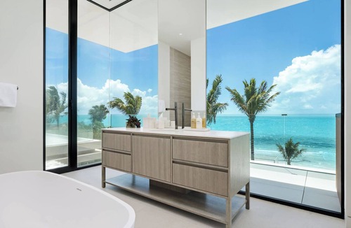 Long Bay Hills Villa | Villa Paradisa