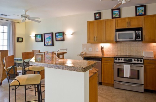 Grace Bay Condo | Villa Renaissance 502: First Floor Deluxe 2 Bed, Pool/Garden View-sleeps 4-5