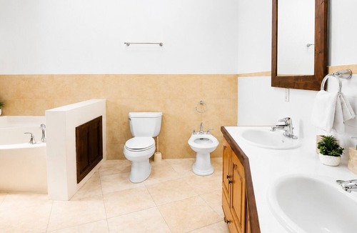 Leeward Settlement House | Walk To Beach, Grace Bay, W/Pool!(#3)