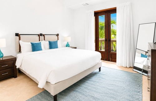 Leeward Settlement House | Walk To Beach, Grace Bay, W/Pool!(#3)