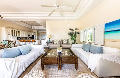 The Bight Condo | Waterfront and Ocean view PENTHOUSE - Blue Viewz 3BR/3 bath, walk to Beach