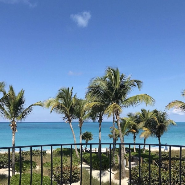Villa Renaissance Villa 203 2nd Floor, 2 Bedrooms, 2 Bathrooms, Ocean Front in Grace Bay