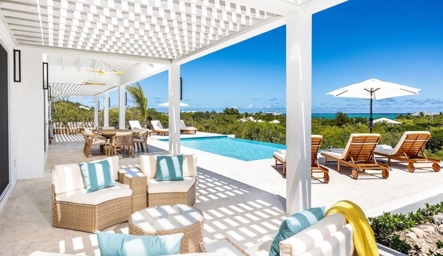 AMANERA "peaceful water" NEW Villa with Ocean View - Walk to Beach in The Bight Settlement