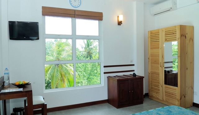 Antares Dhangethi in Dhangethi