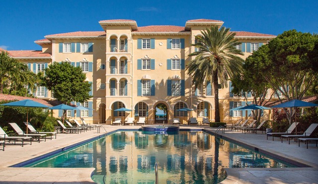 Beach Front Luxury Condo in the Heart of Grace Bay at Villa Renaissance. in Grace Bay