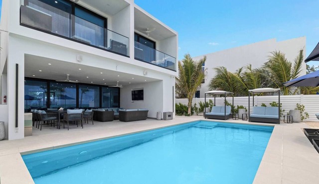 Beachfront Villa `The Jasmine` in Providenciales