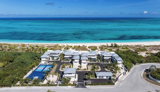 Bliss Villa Two in The Bight Settlement