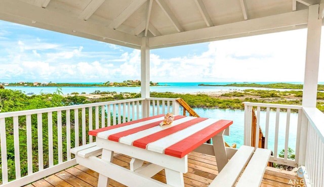 Chalk Sound Waterfront w/Lagoon Views & Dock in Providenciales