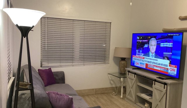 Colwins #5 Family/Group/Couples Sleeps 8 in Cockburn Town