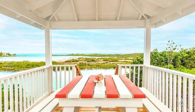 Cottage on Chalk Sound: Sunset Views & Dock in Providenciales