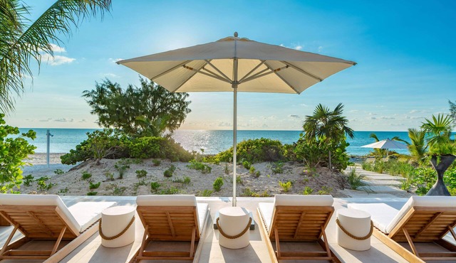 Dune House 6BR in Long Bay Hills