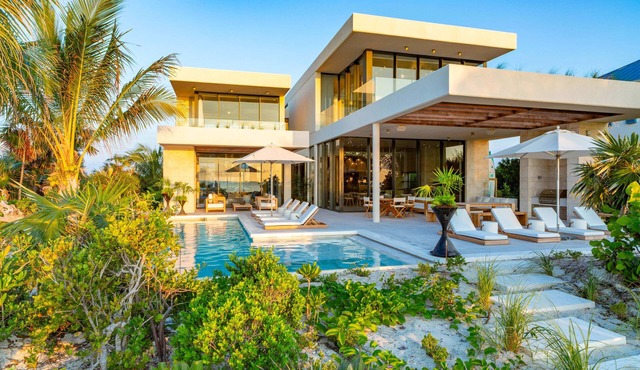 Dune House 7BR in Long Bay Hills
