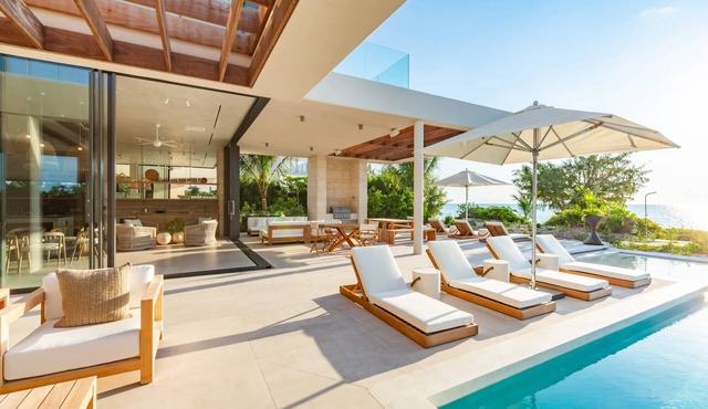 Dune House 8BR in Long Bay Hills