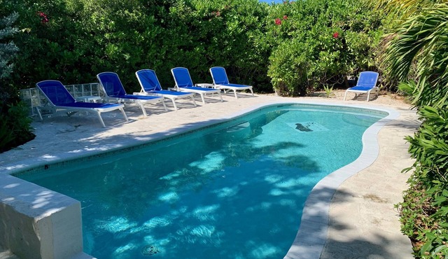 Grace Bay Beachwalk Villa with 2 Bedrooms, shared Pool and private Deck in Providenciales