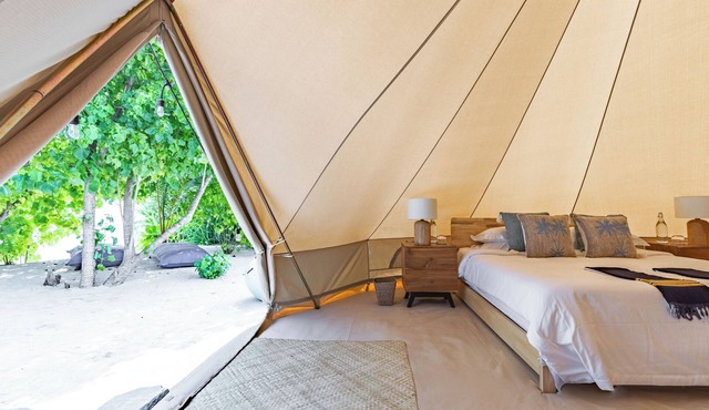 Maverick Surf & Dive Boutique Resort - Complimentary Airport Transport for Full Board Stays of 6 Nights or More in Mundoo