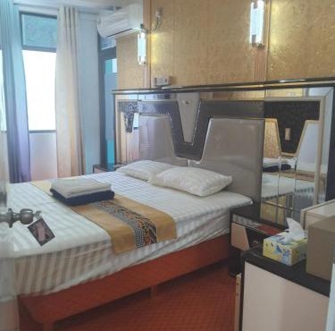 Ontrack Travel - room in Malé
