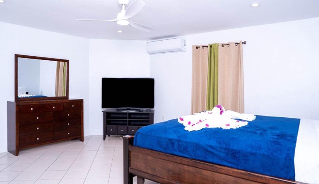 Relaxed Island Stay with Patio and Free Parking in Leeward