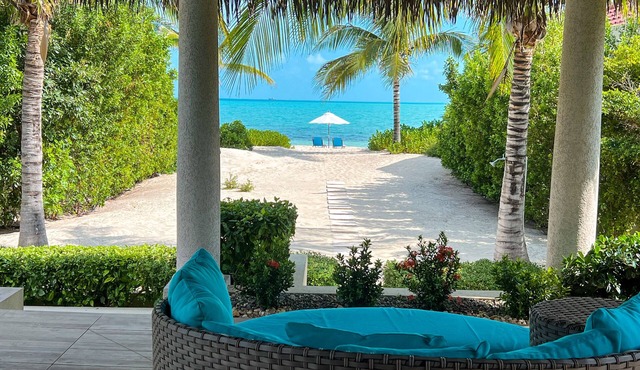 Romantic Getaway, LOWEST DENSITY on the Island, STAND ALONE BUNGALOWS! in Long Bay Beach