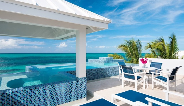 TC Villas -Plum Wild -Grace Bay Luxury with Pool & Beach Views in Providenciales