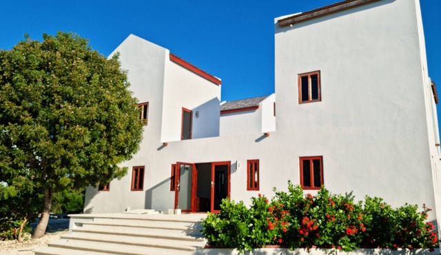 The Holiday Home - 2 Bedroom/2 Bathroom with Breakfast & Kiteboarding Available in Long Bay Hills