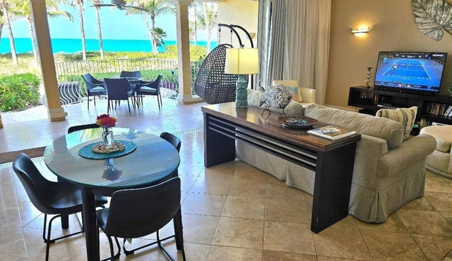 Villa 102: 1st Floor, 2 Bedrooms, 2 Baths, Ocean Front Villa Sleeps 4-5 in Providenciales