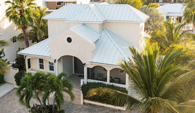 Waterfront Villa Dock & Pool Near Grace Bay in Leeward Settlement