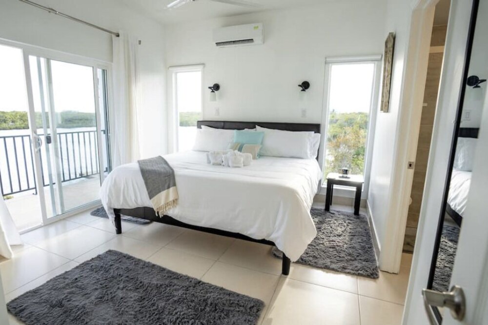 Venetian Road Settlement House | Flamingo Lake Villas | Turks and Caicos Islands