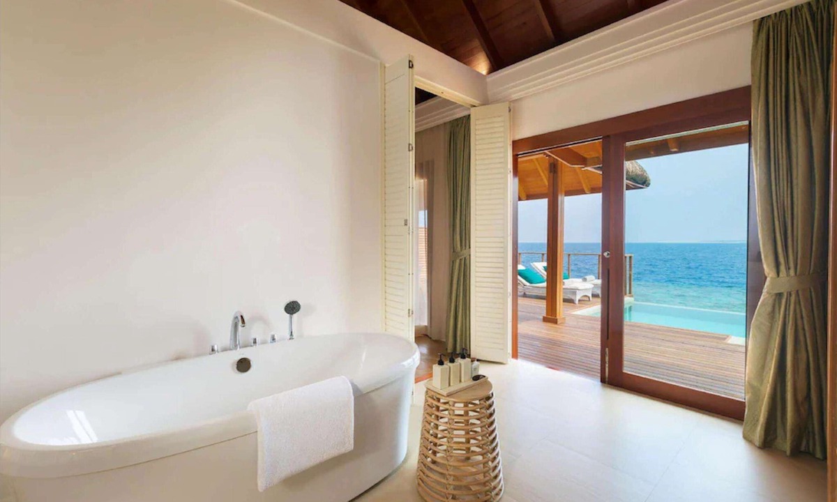 Mudhdhoo Resort | Dusit Thani Maldives - 50 percent off on Transfers for Stays of 5 Nights stay until 23 October 2026