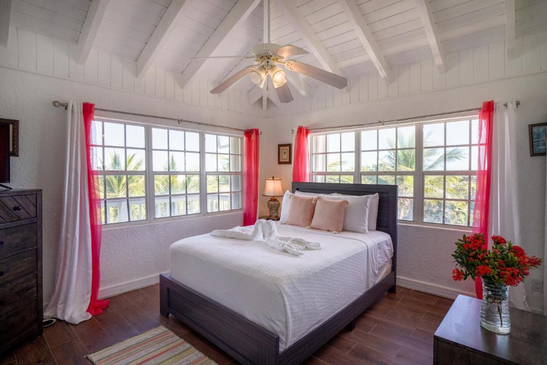 Ocean Point House | Tropical Paradise, Pool, Beaches & 360 Views