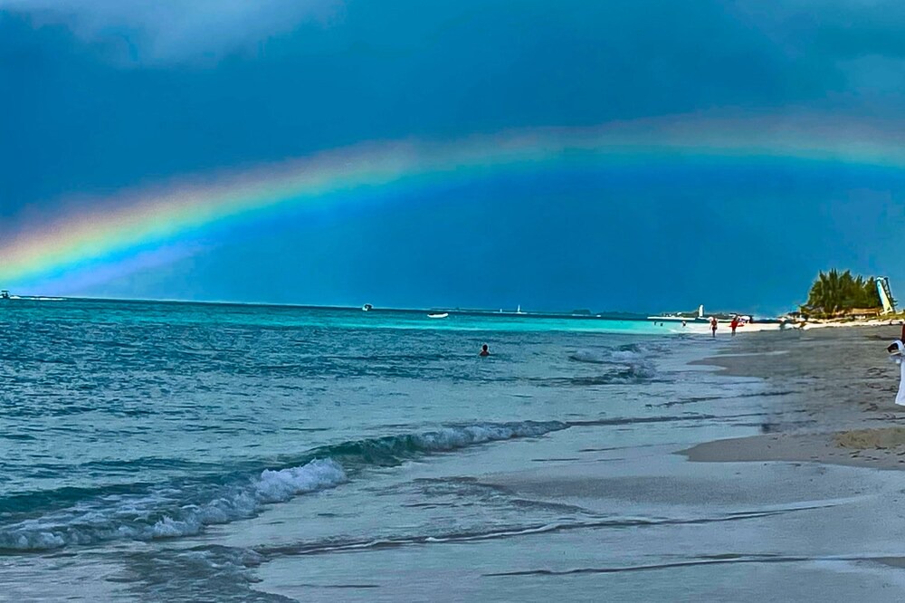 Photo of Others in Grace Bay